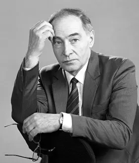 Tikhonov: Actor Vyacheslav Tikhonov, 1988