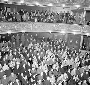 Fille: Actors listen to propaganda