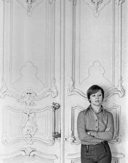 Alisa: Actress Alisa Freindlich, 1976