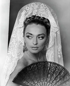 Senorita: Actress April Alrich