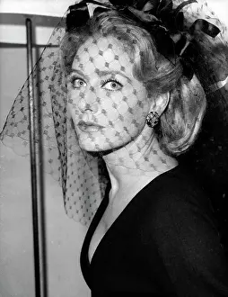 Elga: Actress Elga Andersen 1935 - 1994