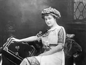 Emancipated: Actress Elise Ferguson, 1913
