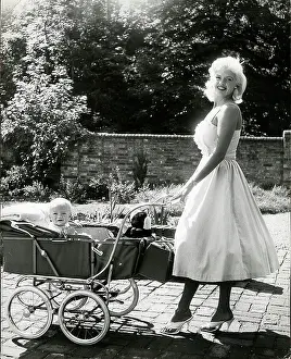Respectful: Actress Jayne Mansfield 1933 - 1967