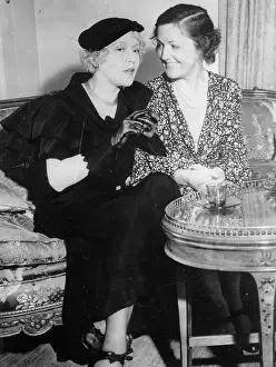 Mdivani: Actress Mae Murray ( married to David Mdivani ) and Mary Mc