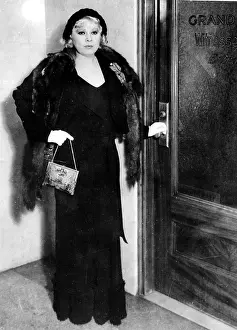 Drooping: Actress Mae West 1893 - 1980