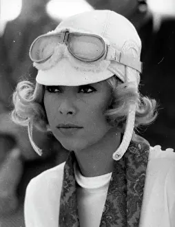 Mireille: Actress Mireille Darc 1938 -