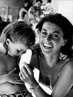 Granelli: Actress Mireille Granelli