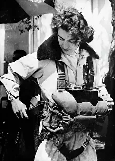 Chute: Actress, Model Colette Duval 1930 - 1988