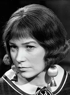 Ongoing: Actress Shirley MacLaine 1934 -
