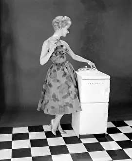 Chequerboard: Advertisement for Cavendish boilers