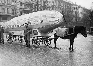 Circling: Advertising Count Zeppelin