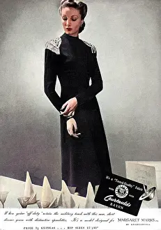 Courtaulds: Advertisement for an evening gown, 1939