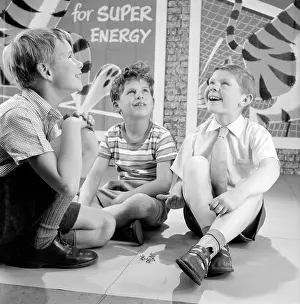 Flakes: Advertisement for Kelloggs breakfast cereals