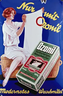 Detergents: advertising, laundry detergents, Ozonil, Dr Thompson