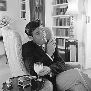 Debonair: Advertisement for Life cigarettes