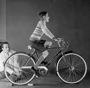 950s: Advertisement for Triumph bicycles