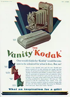 Compacted: Advert for The Vanity Kodak 1926