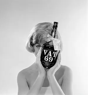Blended: Advertisement for Vat 69 whisky