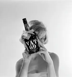 Blended: Advertisement for Vat 69 whisky
