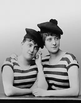 Wilhelmine: Adele and Wilhelmine Sandrock, 1929