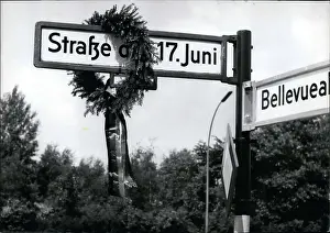 Bundesrat: Advertise - Billboards - Books - Logos