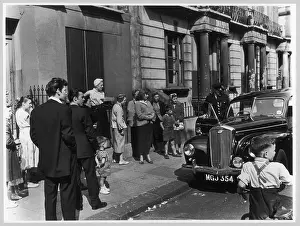 Southam: ADMIRING A LIMO