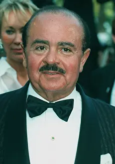 Adnan: Adnan Khashoggi