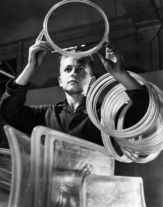 Adolescents: Adolescent in the Junkers plant, 1941