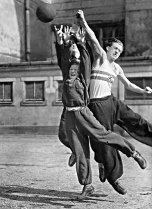 Handball: Adolescents during a handball game, 1940