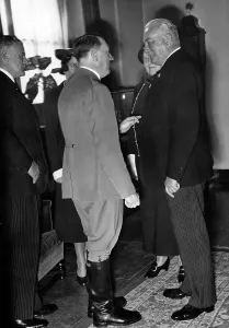 Geburtstage: Adolf Hitler