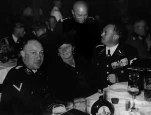 Geschwister: Adolf Hitler