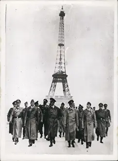 Arose: Adolf Hitler and colleagues in Paris, WW2