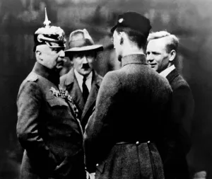Ludendorff: Adolf Hitler, Erich Ludendorff, Dr. Friedrich Weber