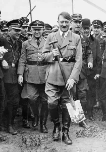 Neckar: Adolf Hitler at the first cut of the spade for the Reich Hig