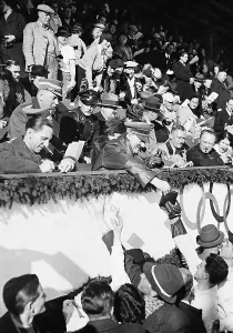 Garmisch: Adolf Hitler gives autographs, 1936