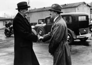 Infantery: Adolf Hitler greets Werner von Blomberg, 1934