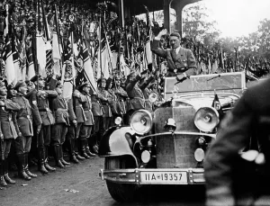 Hanover: Adolf Hitler in Hanover, 1933