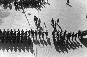 Saluting: Adolf Hitler on the Heldenplatz in Vienna, 1938