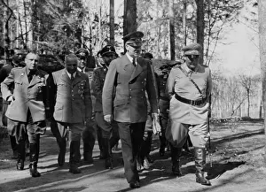 Bsloclcgr: Adolf Hitler and Hermann Goering walking in a