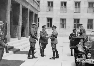 Leibstandarte: Adolf Hitler, Hermann Goering and Werner von Blomberg at the