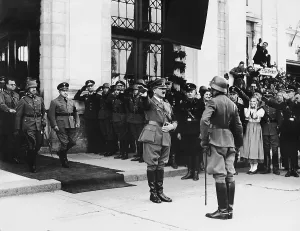 Graz: Adolf Hitler and Josef Burckel in front of the station of Gr