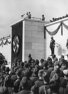 Approximately: Adolf Hitler and Konstantin Hierl at the RAD
