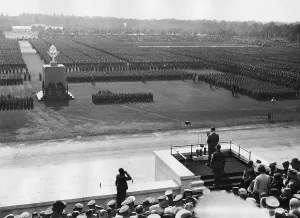 Hierl: Adolf Hitler and Konstatin Hierl at the march