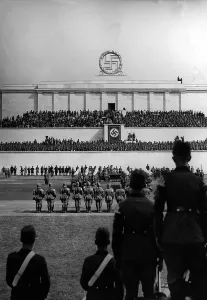 Grandstand: Adolf Hitler during the march of the RAD on
