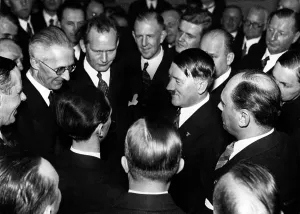Reaches: Adolf Hitler and members of the foreign media 1933