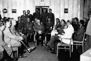 Announcement: Adolf Hitler with officers at the headquarters