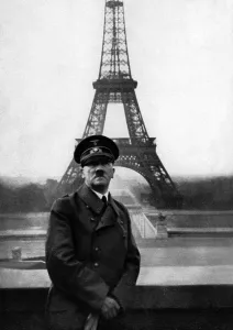 Trocadero: Adolf Hitler in Paris