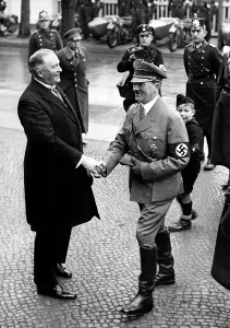 Technic: Adolf Hitler with Robert Allmers 1935