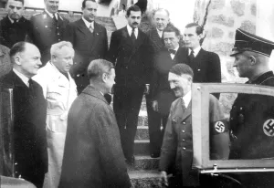 Berghof: Adolf Hitler says goodbye to Duke of Windsor