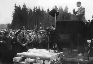 Gestures: Adolf Hitler speaks at a motorway construction site, 193